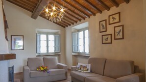 Fireplace - La Scala del Monte (Bucine)
