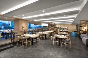 Bar (on property) - Joysuites Nantong (Nantong)
