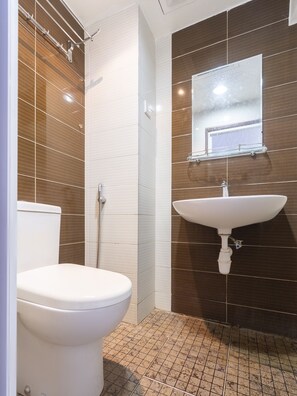 Family Suite | Bathroom - OYO 89978 Hotel Grand Maria (Kuala Lumpur)