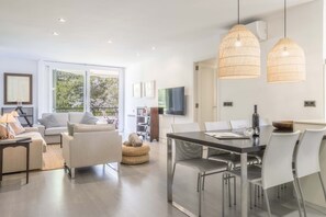 Living area - Lord Jim - Beautiful 2 bedroom apartment near the beach in Puerto Pollensa (Port de Pollença)