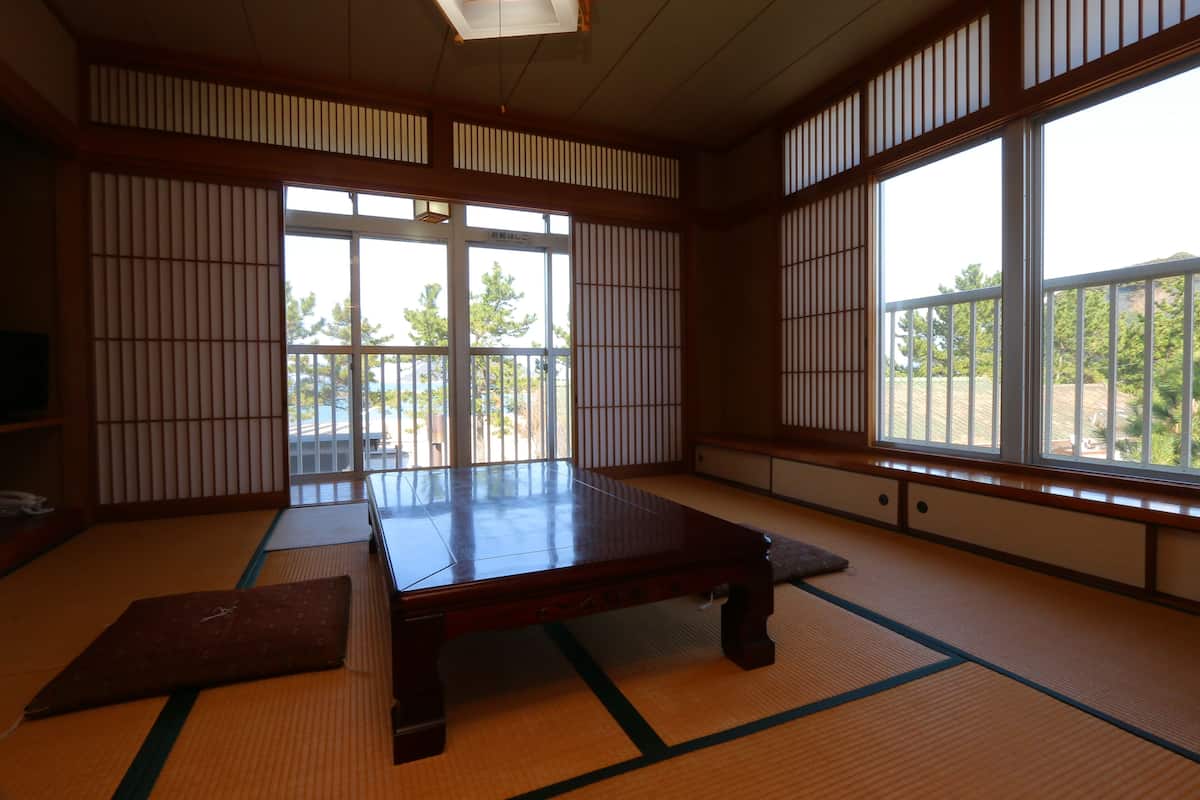Japanese Style Room for 5 Guests | Free WiFi
