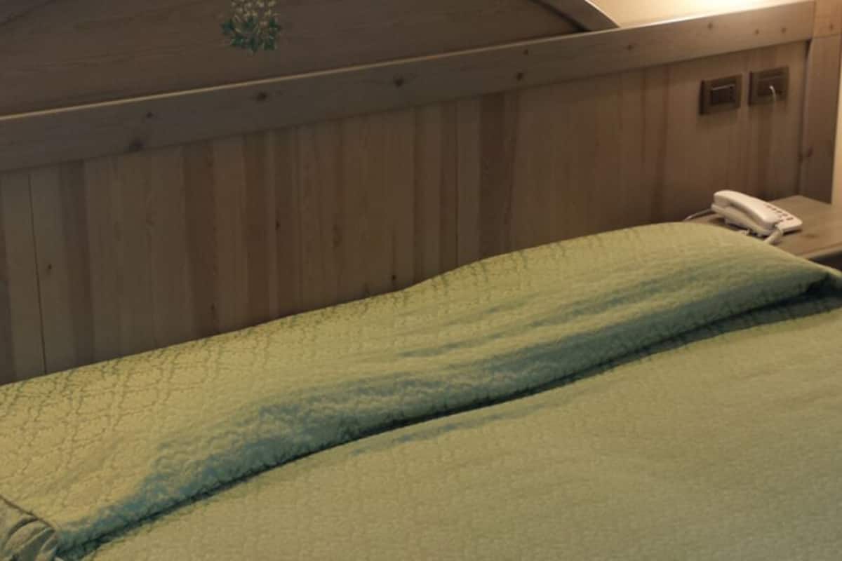 Single Room | Free WiFi