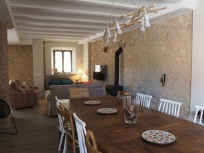 Interior - Villa Sofia with private pool ideal for families (Vulpellac)