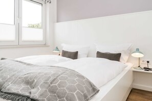 صورة غير مصنفة، 3 من 14، زرّ