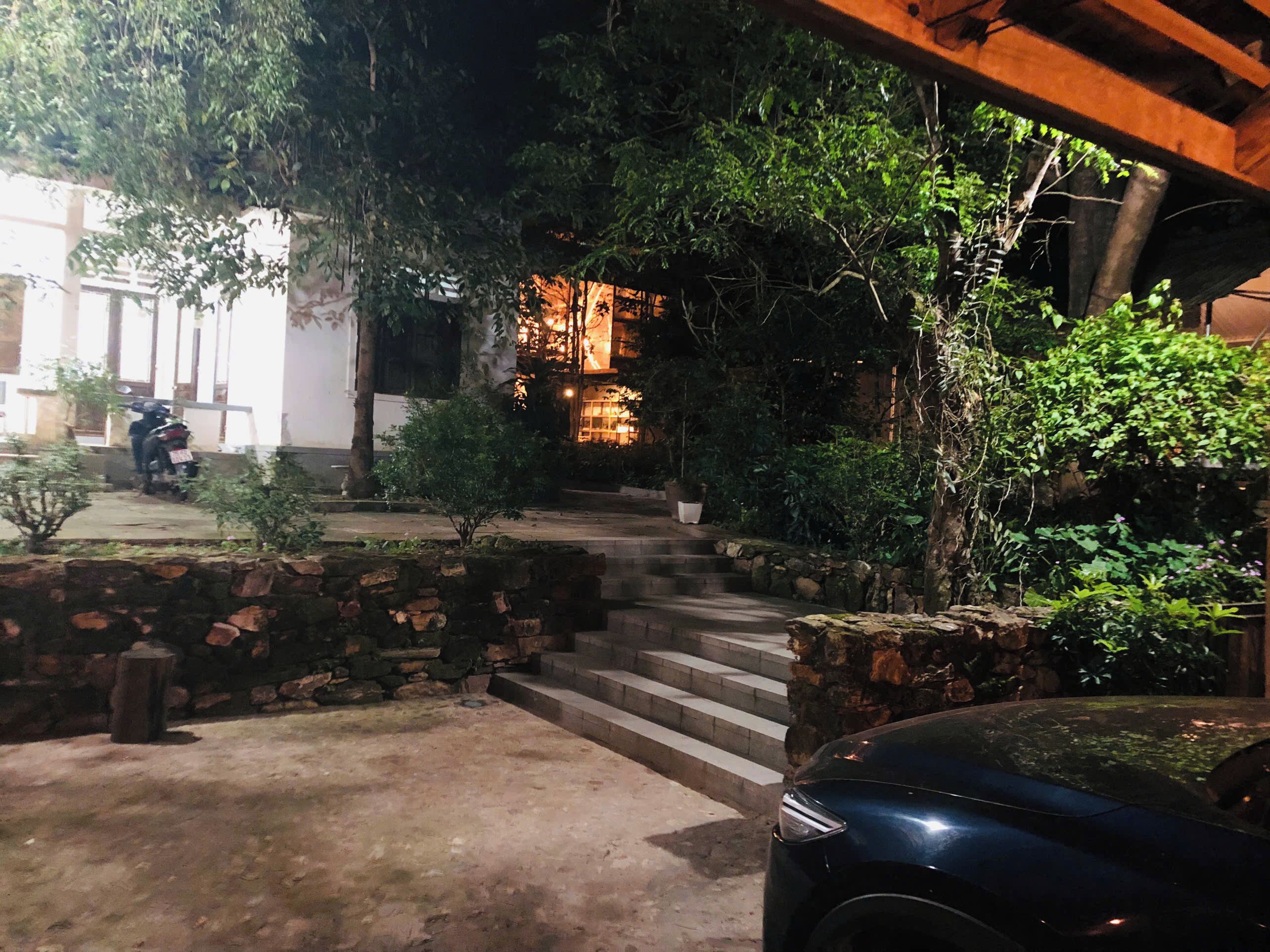 Quang cảnh vườn