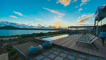 ์ผ์ธ ์์์ฅ