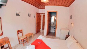 Economy Double or Twin Room | Iron/ironing board (on request), WiFi (free), bed sheets - Glaros Guesthouse (Hydra)