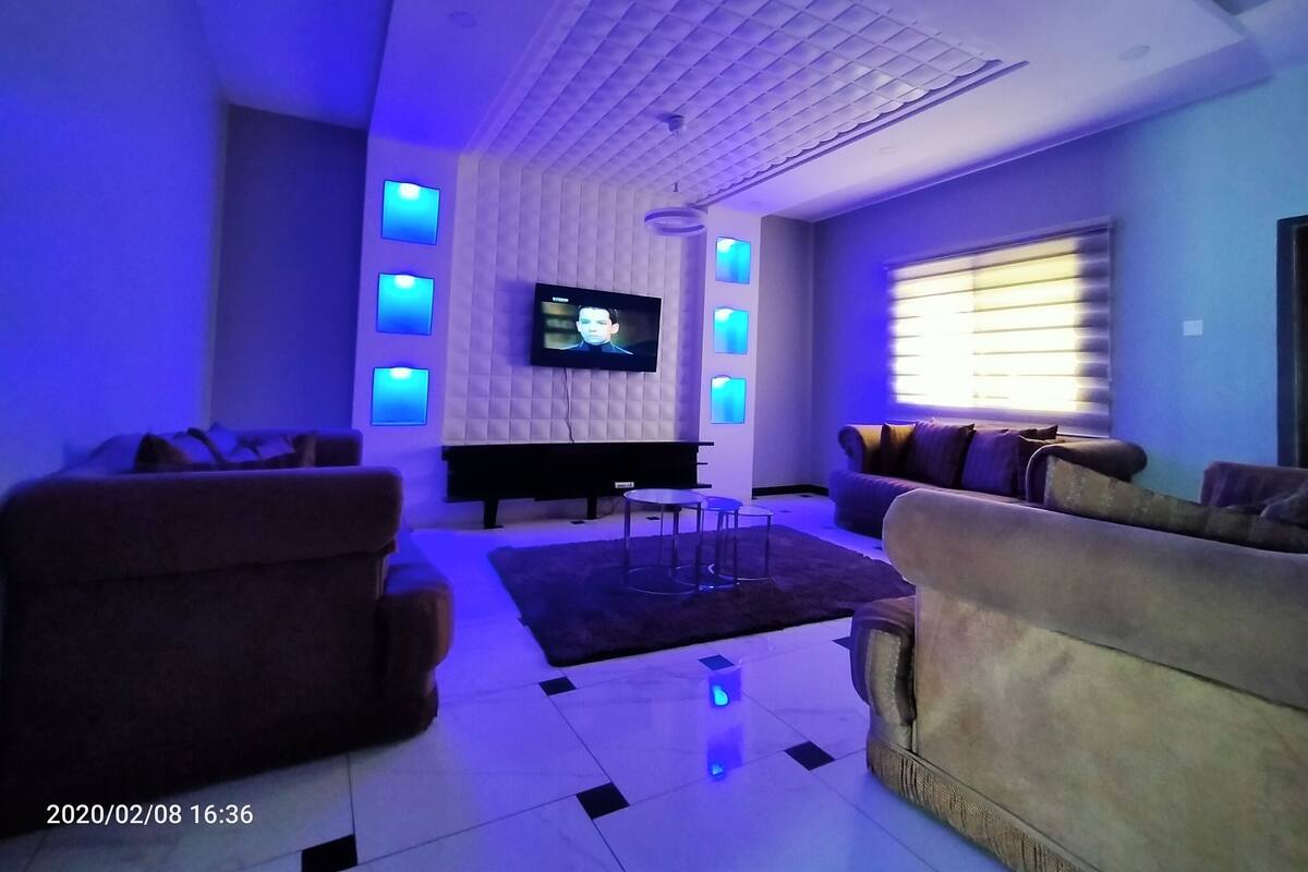 Family Apartment | Living room