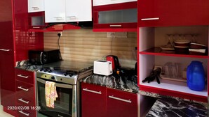 Family Apartment | Shared kitchen - Tennys Place Apartments (Abuja)