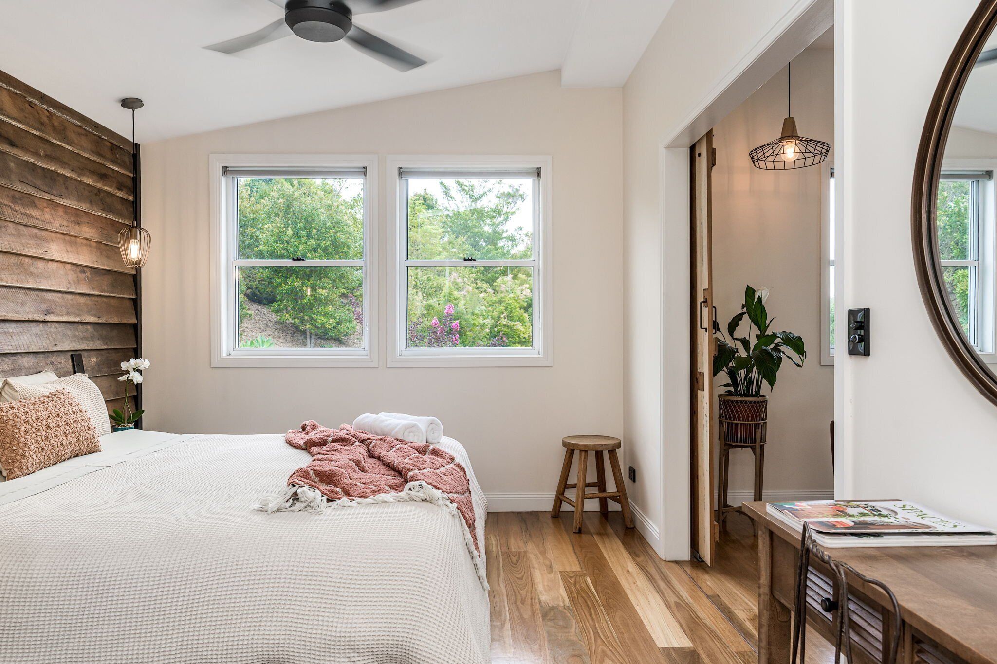 1 bedroom, iron/ironing board, bed sheets