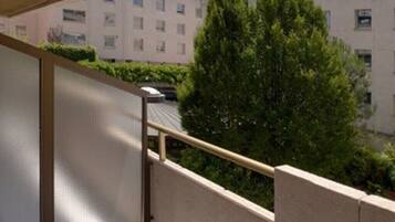 Twin Room | Balcony