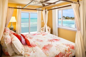 6 chambres, coffres-forts dans les chambres, bureau