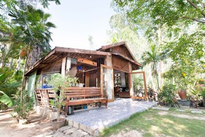 Garden - OYO Kanum Kanoon Resort (Bang Lamung)