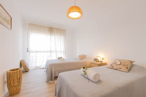 2 slaapkamers, een strijkplank/strijkijzer, wifi, beddengoed