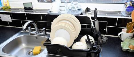 House | Private kitchen | Fridge, microwave, oven, stovetop