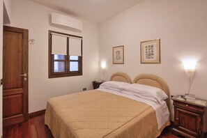 1 chambre, coffre-fort, Wi-Fi, literie fournie