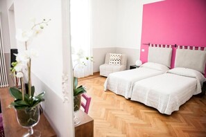 ملاءات إيطالية من طراز فريتي وأغطية فراش متميزة وألحفة محشوة بالريش