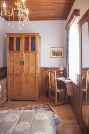 Luxury Room, Ground Floor | Living area | 24-inch plasma TV with satellite channels, TV - Azur Suites Heirloom Cihangir (Istanbul)