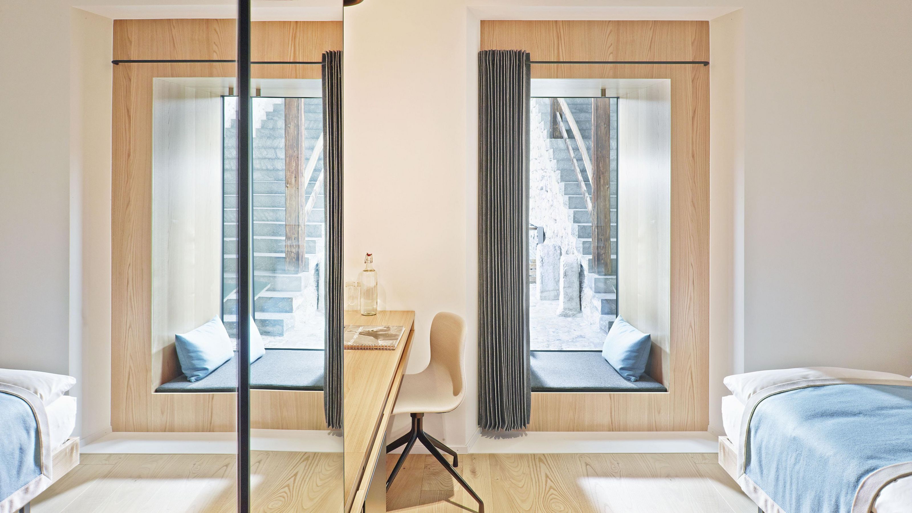 cozy double room | minibar, in-room safe, desk, soundproofing