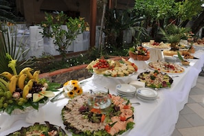 Espace de banquet à l’extérieur