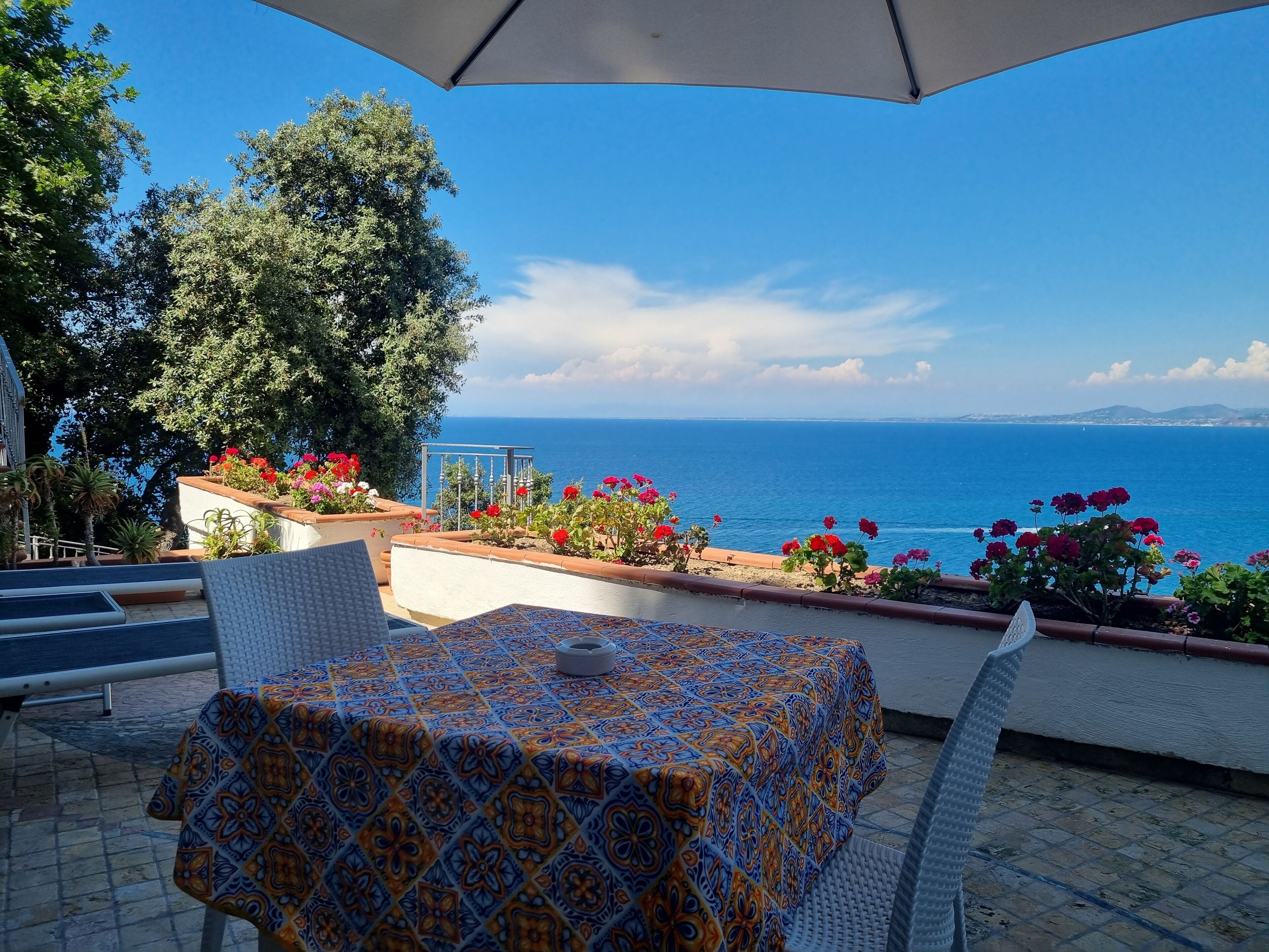 Doppia panoramica, terrazzo, vista mare | Terrazza/patio