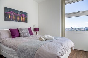 1 bedroom, iron/ironing board, free WiFi, bed sheets - Exclusive 1 Bed Central Apartment - The Cube!! (Birmingham)