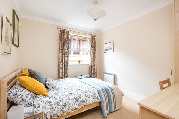 Apartment (2 Bedrooms)