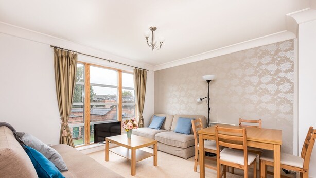 Apartment (2 Bedrooms) | Living room | 40-inch TV with digital channels - Emperors Wharf - Neat 2 Bedroom With Free Parking! (York)