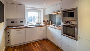 Apartment (1 Bedroom) | Private kitchen | Fridge, microwave, oven, dishwasher - Duplex, 1BR Apartment, Sleeps 4, Newhaven Harbour (Edinburgh)