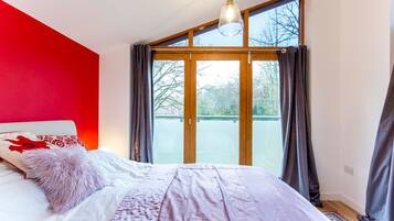 House (3 Bedrooms) | 3 bedrooms, iron/ironing board, bed sheets