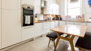 Appartement (2 Bedrooms) | Cuisine privée