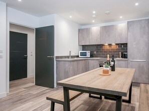 公寓 (1 Bedroom) | 私人廚房 | 焗爐、洗碗機、廚房用具/餐具/器皿