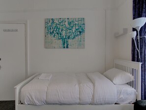 Studio (0 Bedroom)