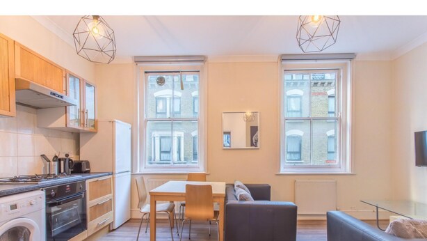 Apartment (1 Bedroom) | Wohnbereich