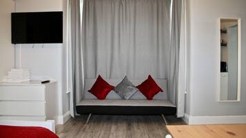 Studio (1 Bedroom) | 1 Schlafzimmer, Bügeleisen/Bügelbrett, Bettwäsche