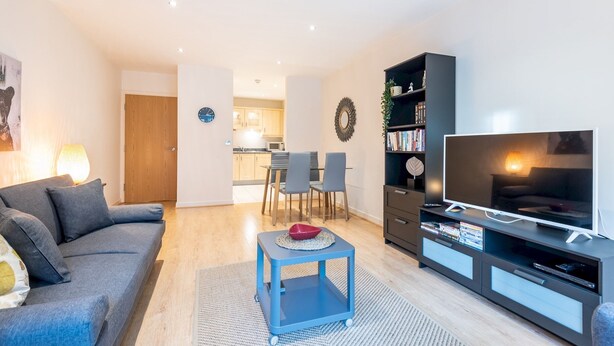 Interior detail - Spacious Sleek & Modern 7 Mins Walk to City Centre (York)