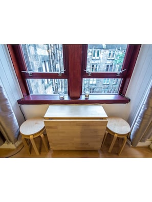 Apartment (2 Bedrooms)