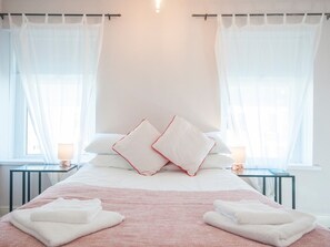 Ferienhaus (3 Bedrooms) | 3 Schlafzimmer, Bügeleisen/Bügelbrett, kostenloses WLAN, Bettwäsche