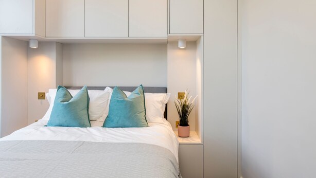Apartment (2 Bedrooms) - Alluring, Modern and Creative 2BR With Terrace (London)