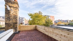Terrace/patio - Alluring, Modern and Creative 2BR With Terrace (London)