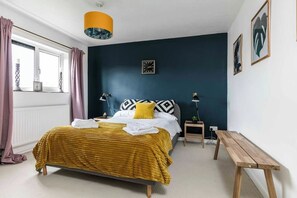 Apartment (1 Bedroom) | 1 bedroom, iron/ironing board, WiFi, bed sheets