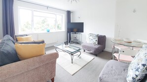Living room - Lovely, Recently Renovated Maisonette in NW London (London)