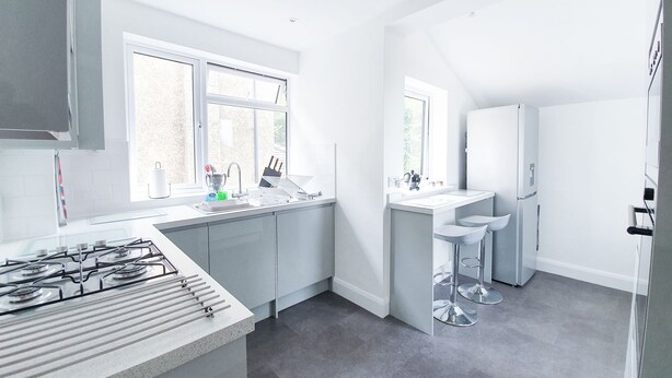 Private kitchen - Lovely, Recently Renovated Maisonette in NW London (London)