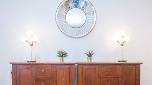 Apartment (1 Bedroom)