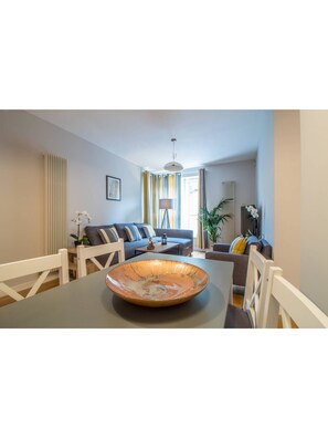 公寓 (1 Bedroom) | 私人厨房 | 冰箱、烤箱、洗碗机、电热水壶