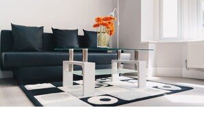 TV - Modern Flat in the Heart of Reading (Reading)