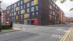 Unclassified image, 3 of 14, button - 204 · Cosy 1 Bed, Central Apartment in Jewellery Quarter (Birmingham)