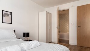 Unclassified image, 5 of 14, button - 204 · Cosy 1 Bed, Central Apartment in Jewellery Quarter (Birmingham)