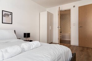 2 bedrooms, iron/ironing board, free WiFi, bed sheets - 204 · Cosy 1 Bed, Central Apartment in Jewellery Quarter (Birmingham)