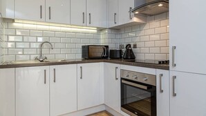 Unclassified image, 2 of 14, button - 204 · Cosy 1 Bed, Central Apartment in Jewellery Quarter (Birmingham)